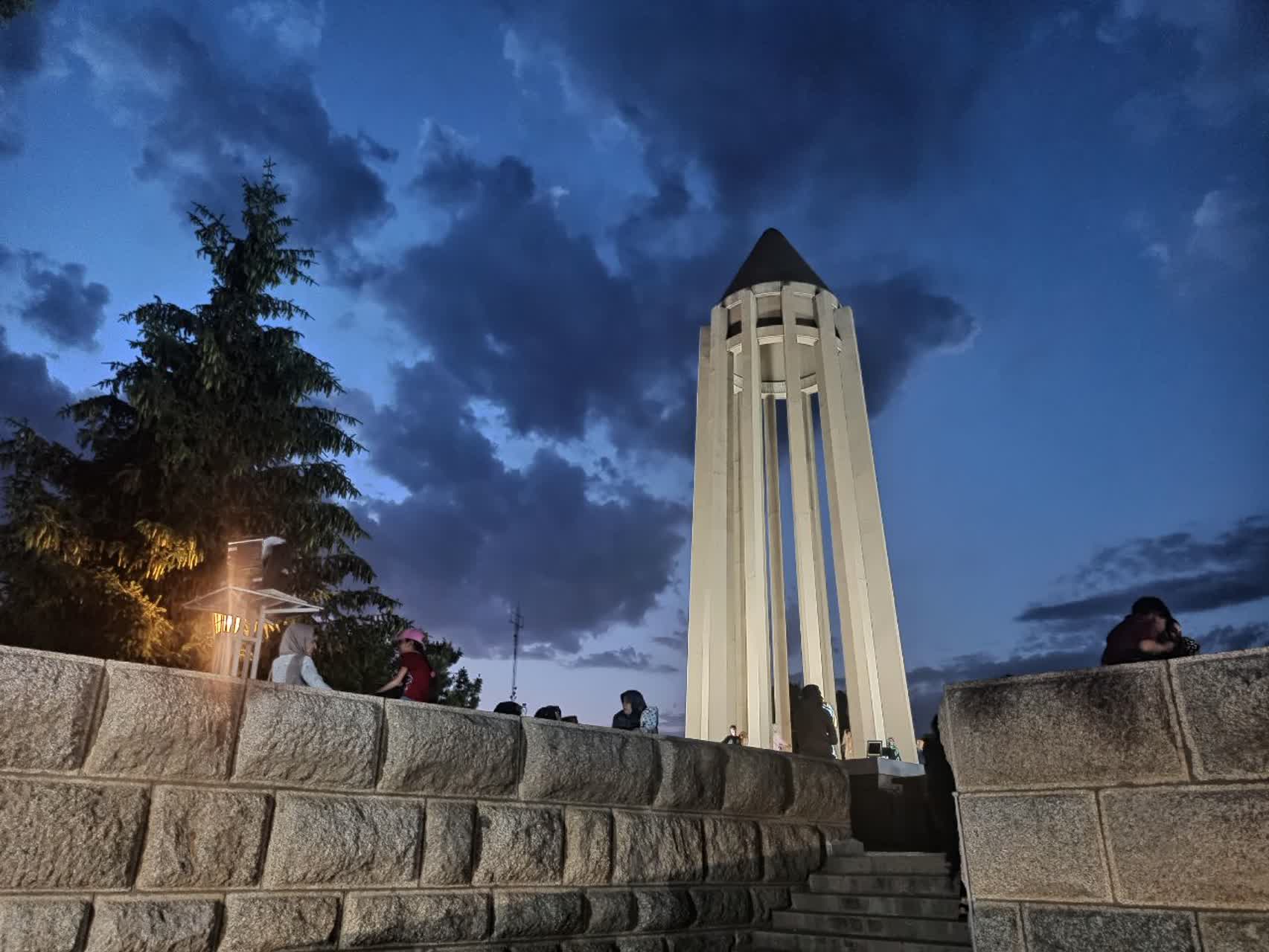 همدان، سرزمین مردمان مهمان‌نواز و مهربان؛ روزت مبارک