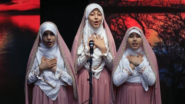 📣 رقابت ۱۲ گروه سرود در همدان در قالب جشنواره نغمه‌های امید