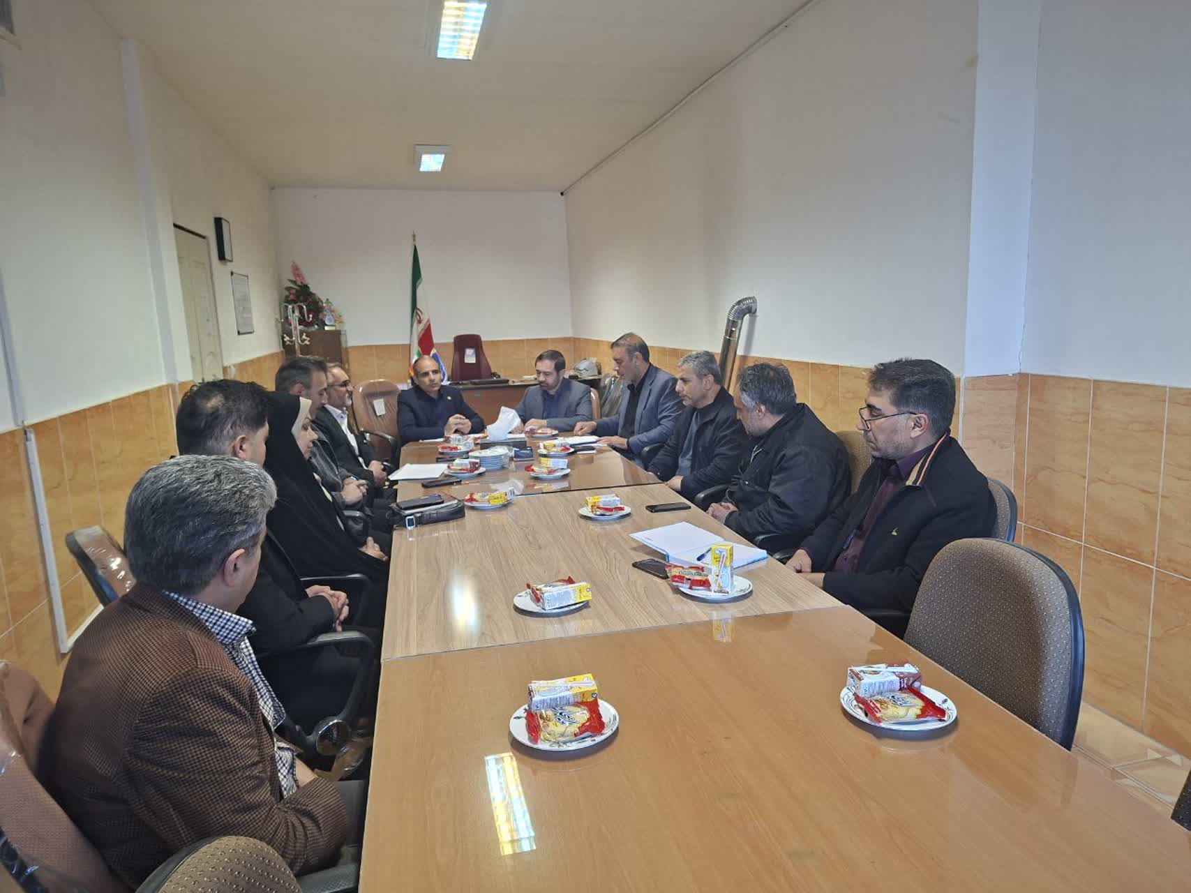 جلسه کمیسیون نظارت بر اصناف شهرستان تویسرکان
