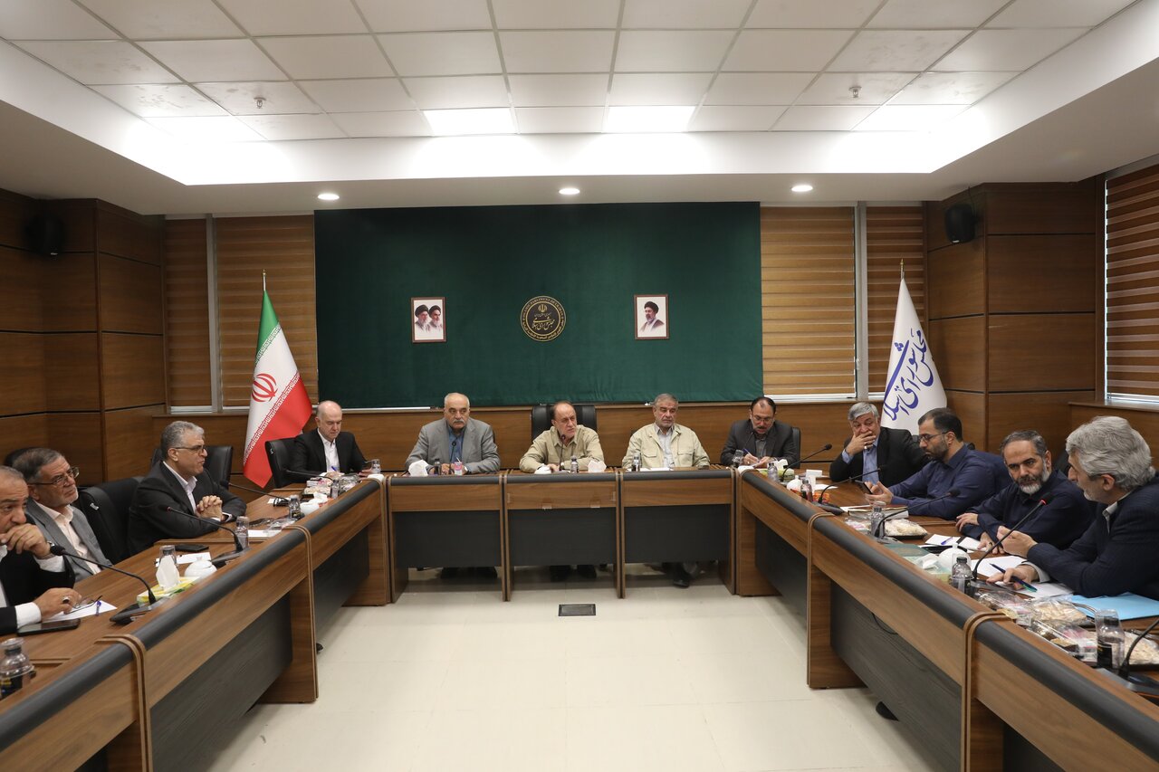 حاجی بابایی در تشریح نشست با روسای مجامع استانی در مجلس عنوان کرد حاجی بابایی در تشریح نشست با روسای مجامع استانی در مجلس عنوان کرد