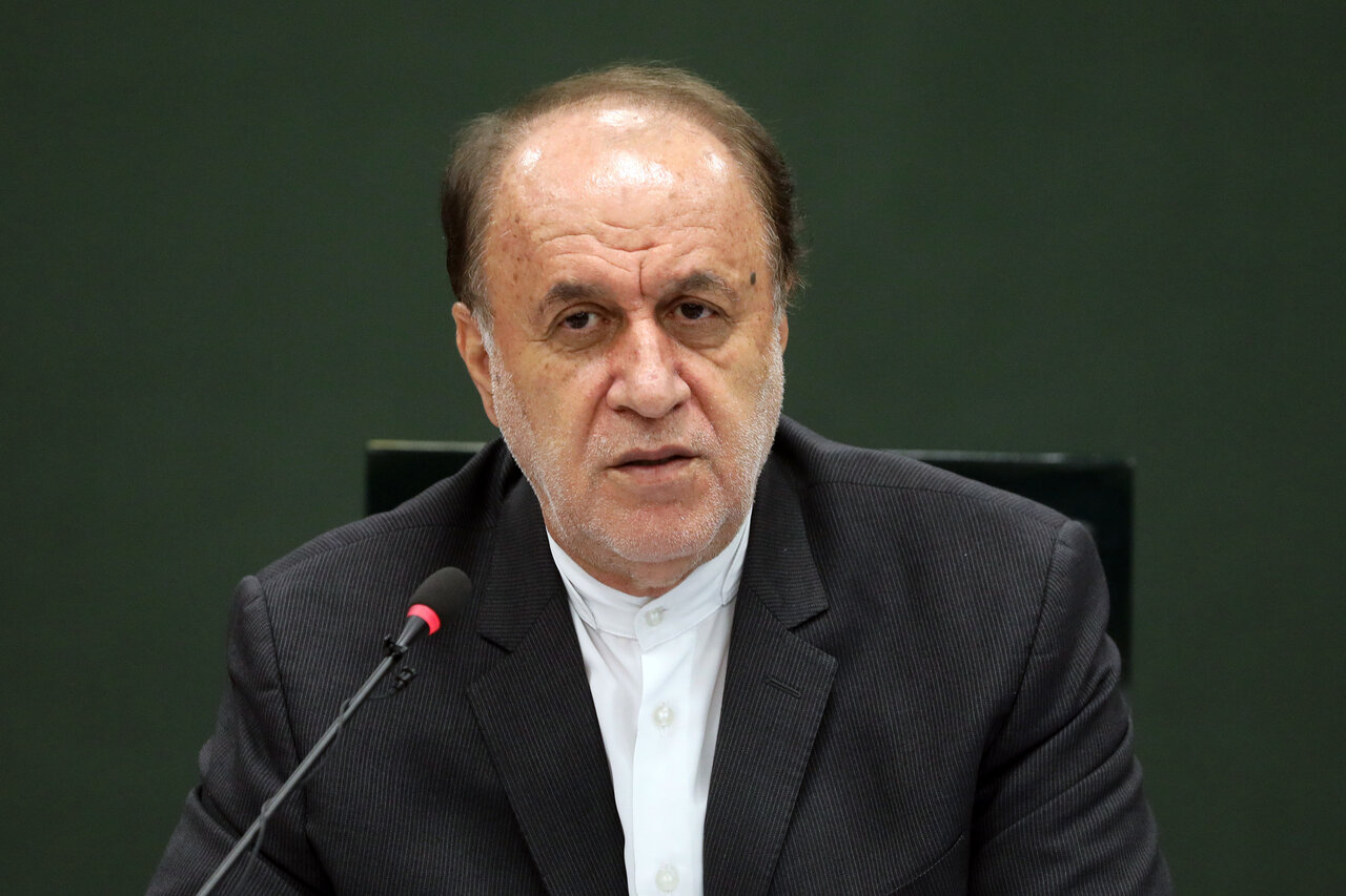 حاجی‌بابایی از پیگیری جدی مجلس برای تعیین تکلیف معلمان غیررسمی خبر داد